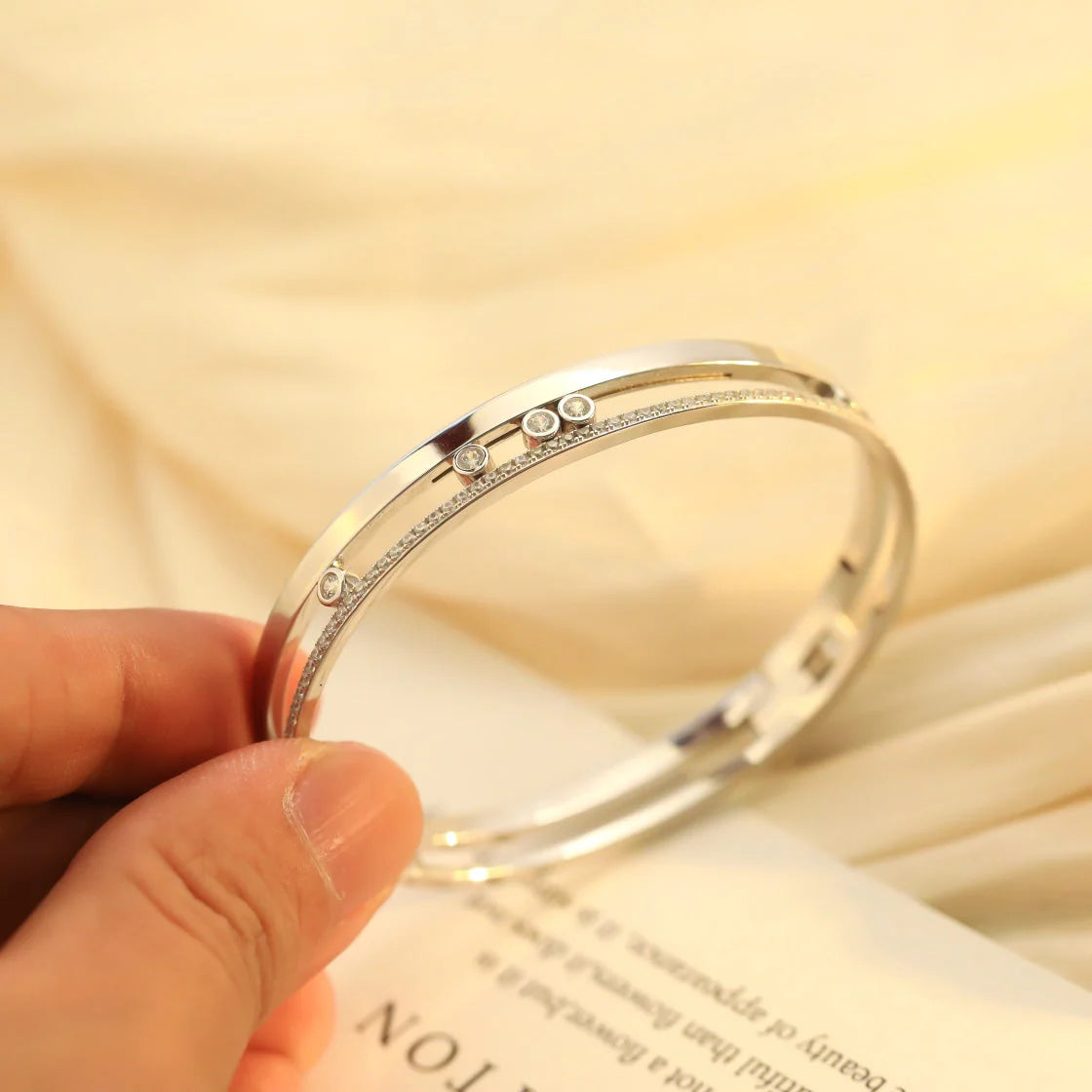 [Amore]Move Romane Diamond Bangle Bracelet