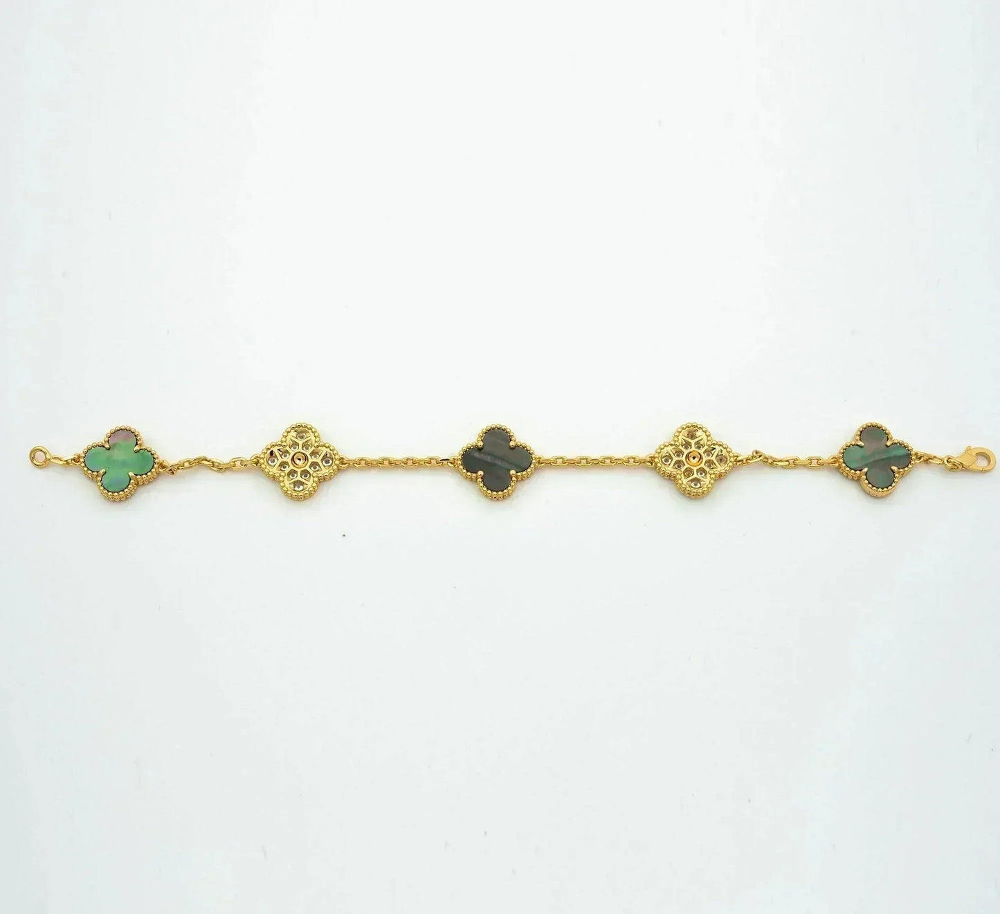 [Amore] CLOVER 5 MOTIF GRAY MOP BRACELET COLLECTION