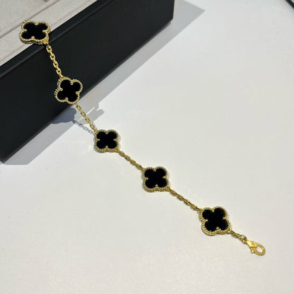 [Amore] CLOVER 5 MOTIF ONYXS BRACELET COLLECTION