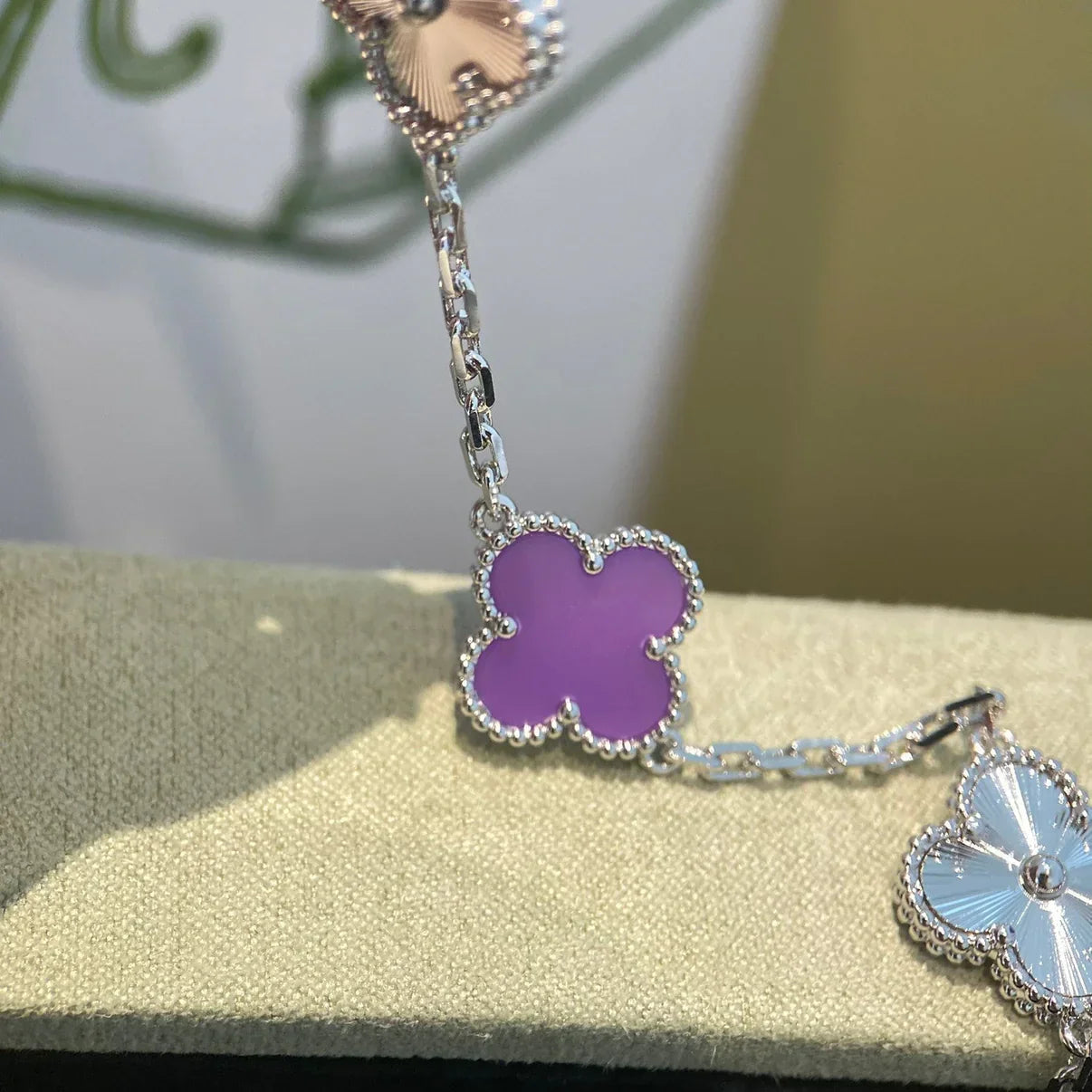 [Amore] CLOVER 5 MOTIF VIOLET BRACELET COLLECTION