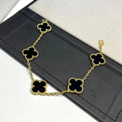 [Amore] CLOVER 5 MOTIF ONYXS BRACELET COLLECTION