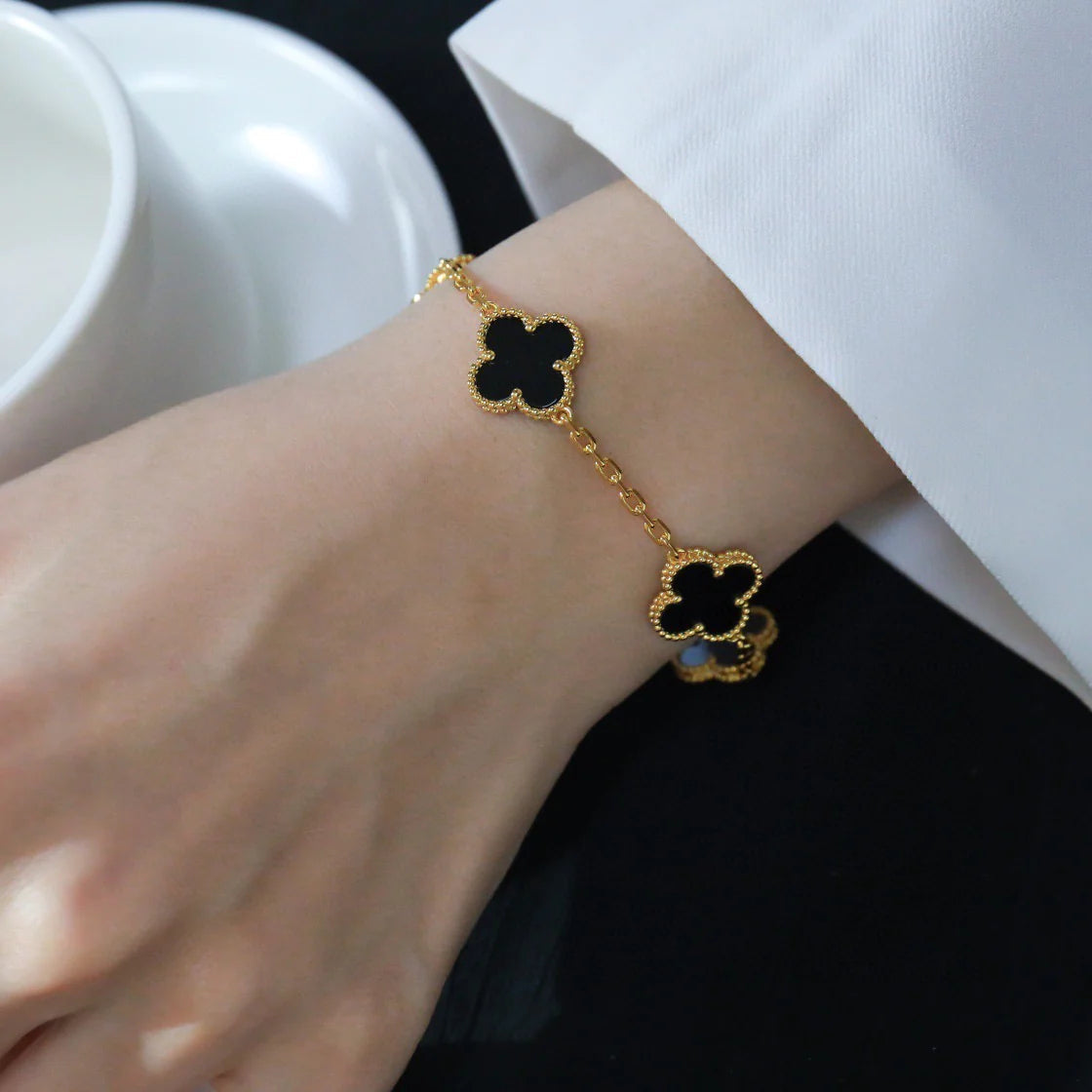 [Amore] CLOVER 5 MOTIF ONYXS BRACELET COLLECTION
