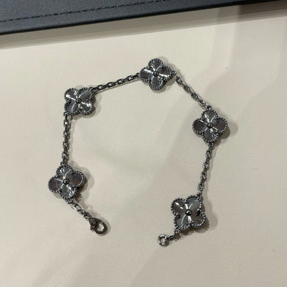 [Amore]CLOVER 5 MOTIF BLACK BRACELET