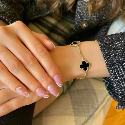 [Amore] CLOVER 5 MOTIF ONYXS BRACELET COLLECTION