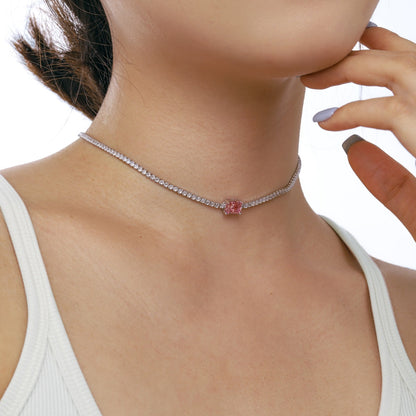 [Amore]2.0 carat Ornate Emerald Cut Necklace