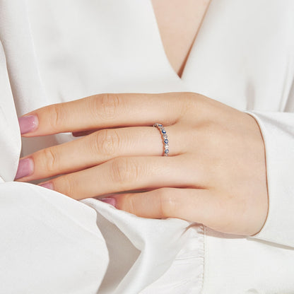[Amore]Sparkling Vibrant Round Shape Daily Ring