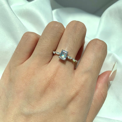 [Amore]1.0 Carat Dainty Resplendent Radiant Cut Daily Ring