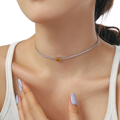 [Amore]2.0 carat Ornate Emerald Cut Necklace