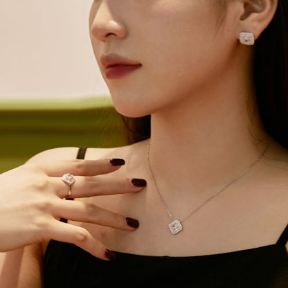 [Amore]Sparkling Asscher Cut Necklace