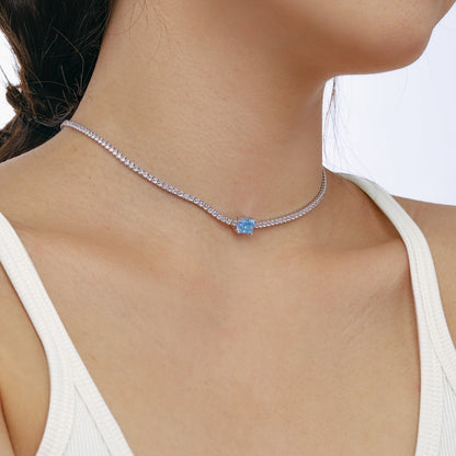 [Amore]2.0 carat Ornate Emerald Cut Necklace