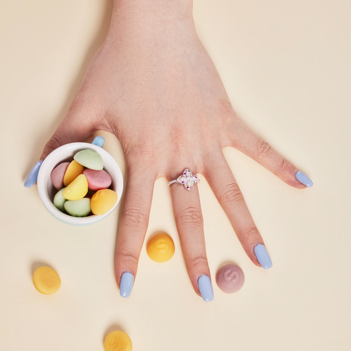 [Amore]Luxurious Colorful Flower Shape Banquet Ring