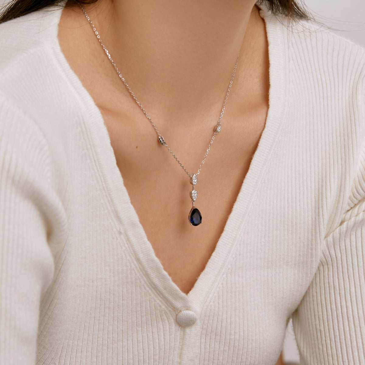 [Amore]Dazzling Pear Cut Necklace