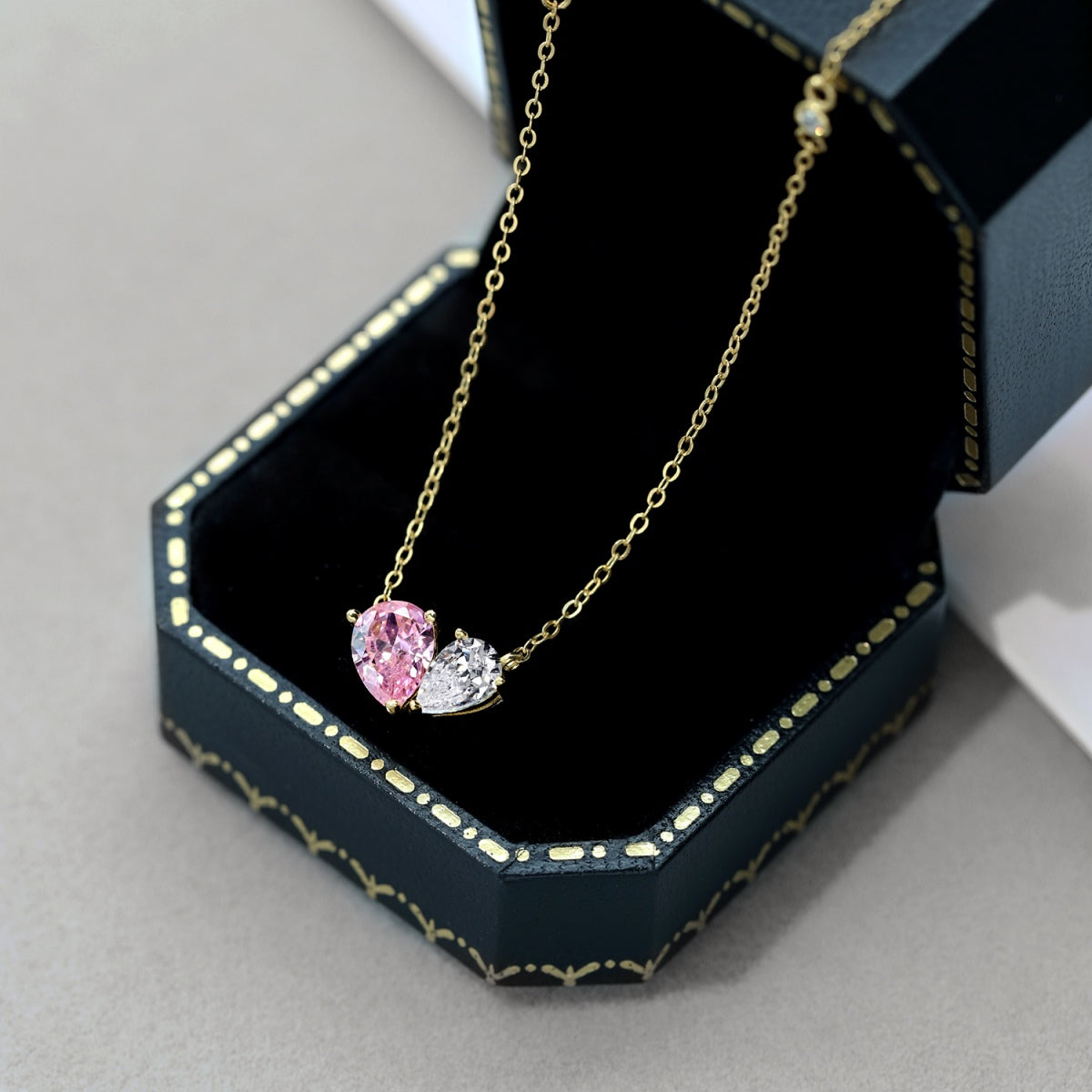 [Amore]Unique Heart Shape Necklace