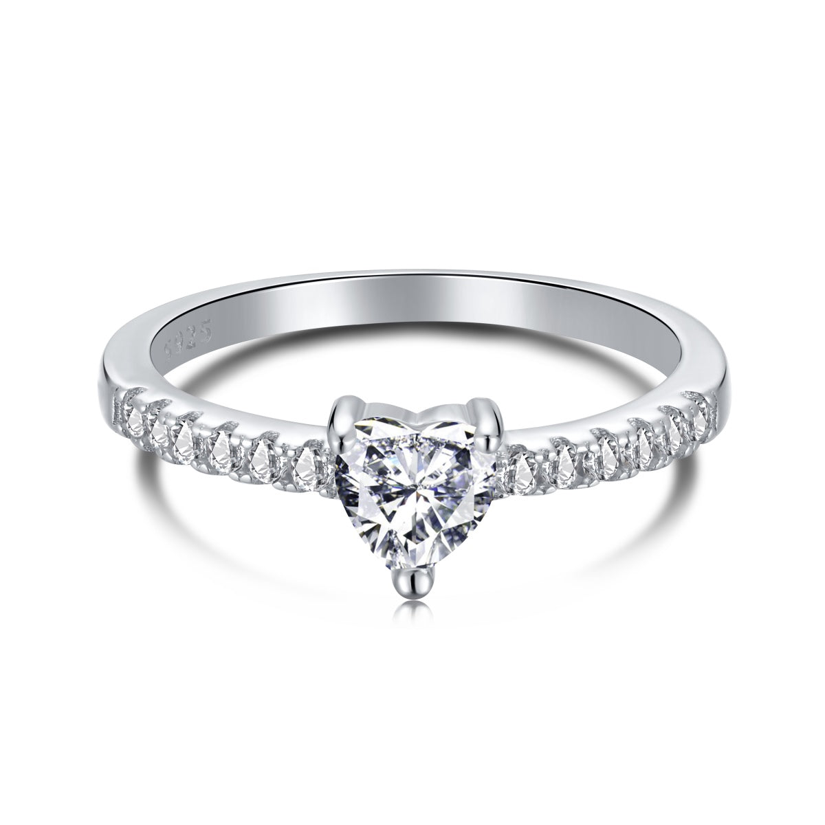 [Amore]0.5 Carat CaratEternity Charming Heart Shape Lover Ring