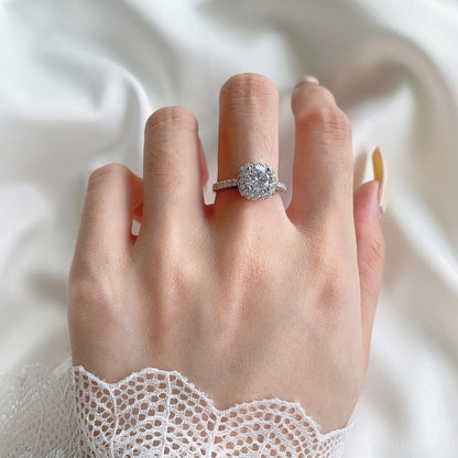 [Amore]Dazzling Resplendent Round Cut Wedding Ring
