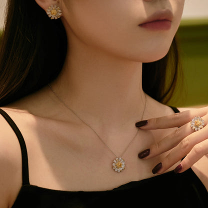 [Amore]Exquisite Daisy Necklace