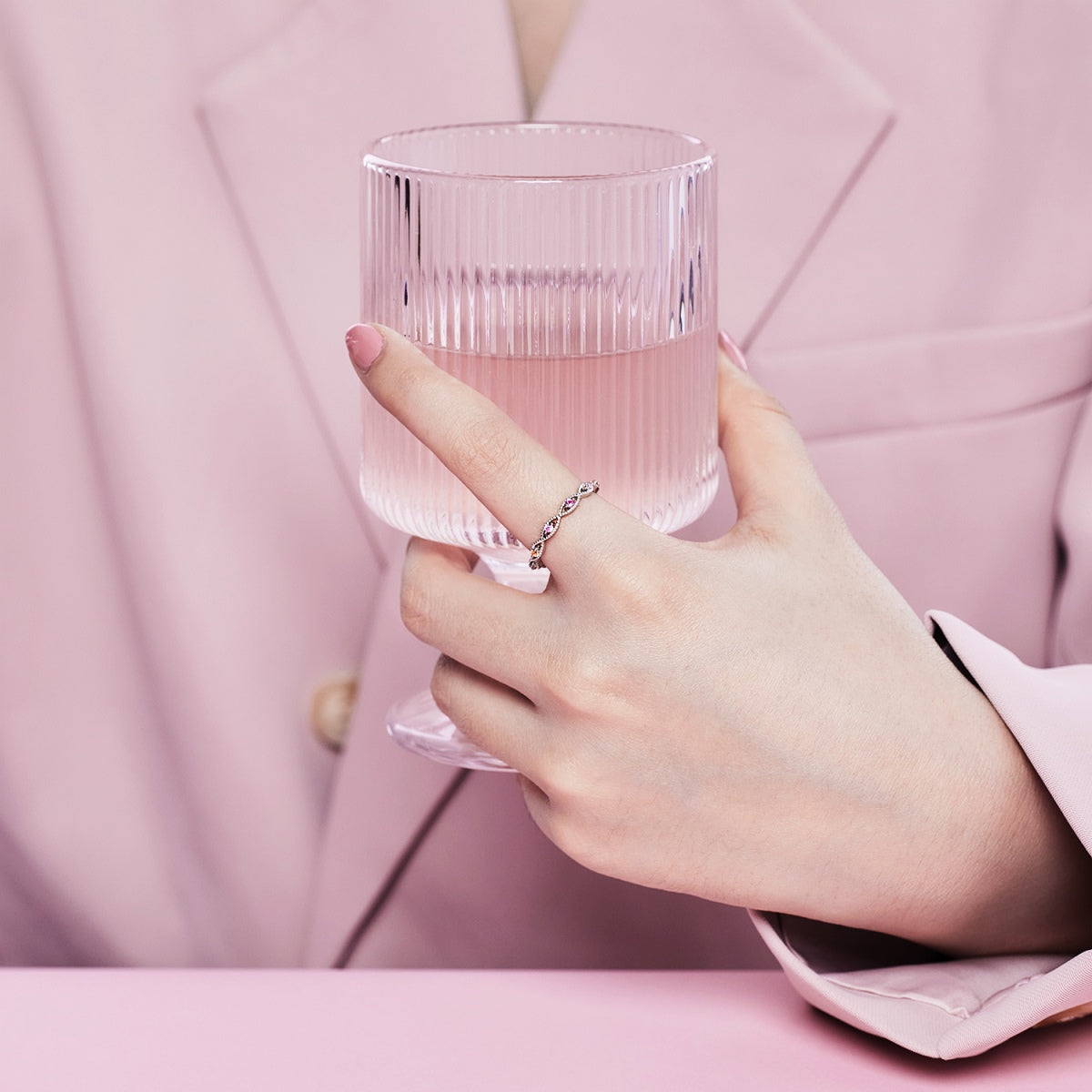 [Amore]Elegant Energetic Round Cut Daily Ring