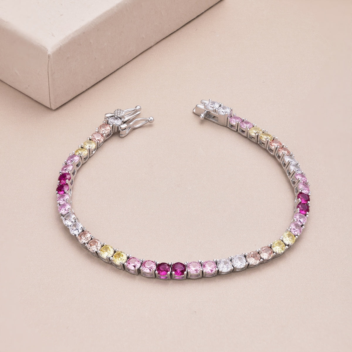 [Amore]Radiant Colorful Round Cut Tennis Bracelet