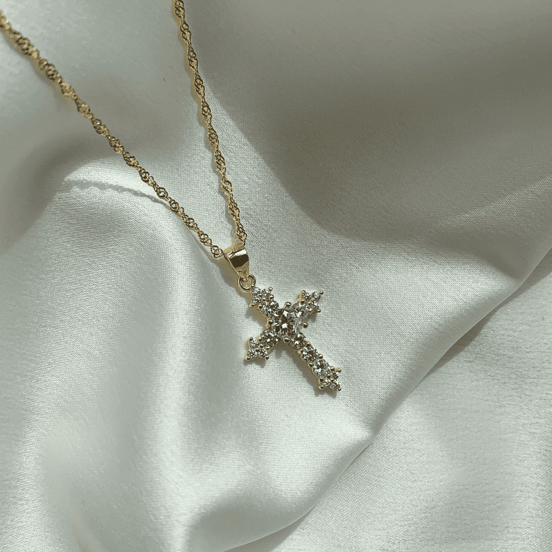 [Amore]Delicate Cross Shape Necklace