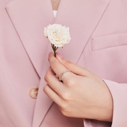 [Amore]Unique Scintillating Round Cut Daily Ring