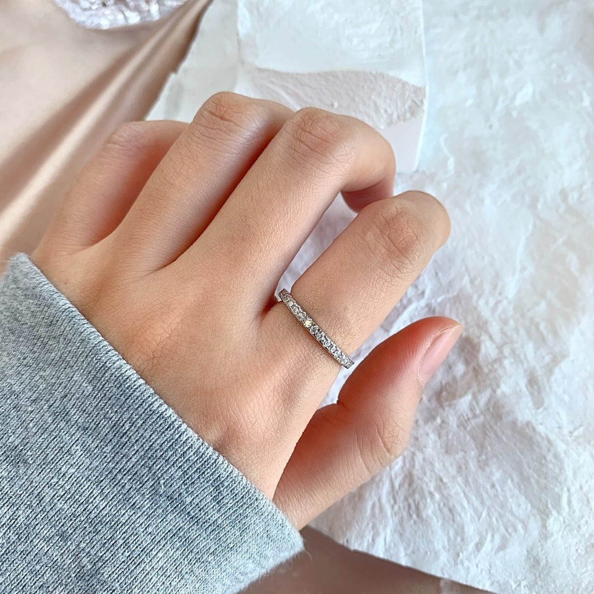 [Amore]Delicate Sparkling Round Cut Daily Ring