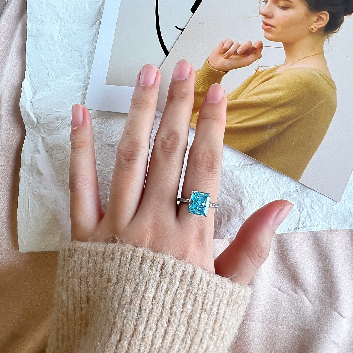 [Amore]4.0 Carat Luxurious Engagement Ring