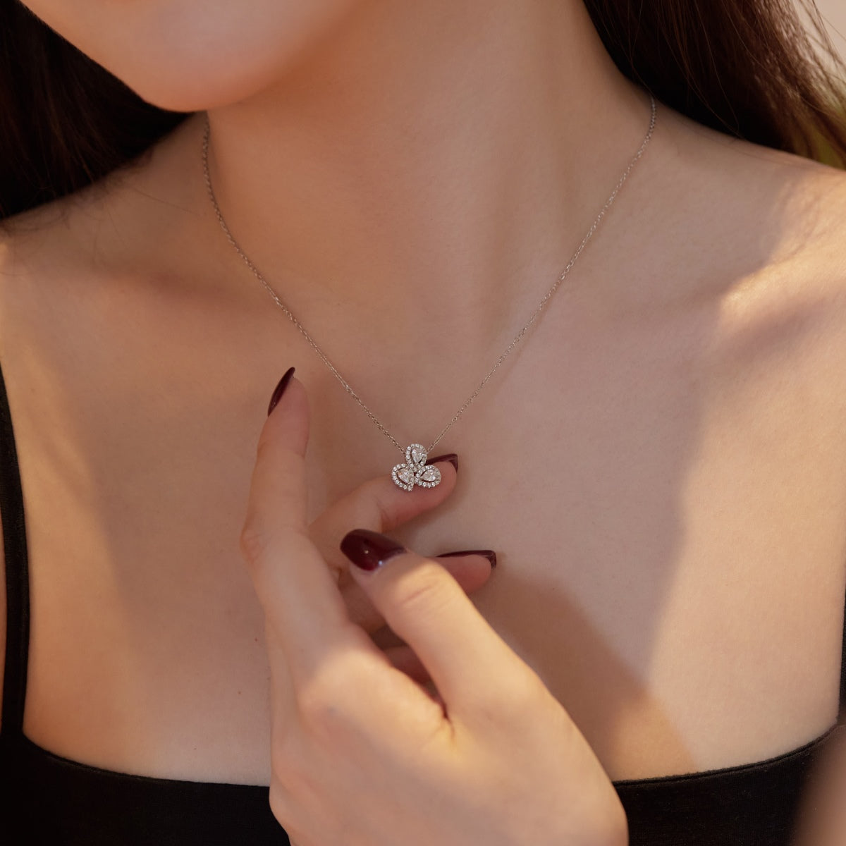 [Amore]Elegant Flower Shape Pear Cut Necklace