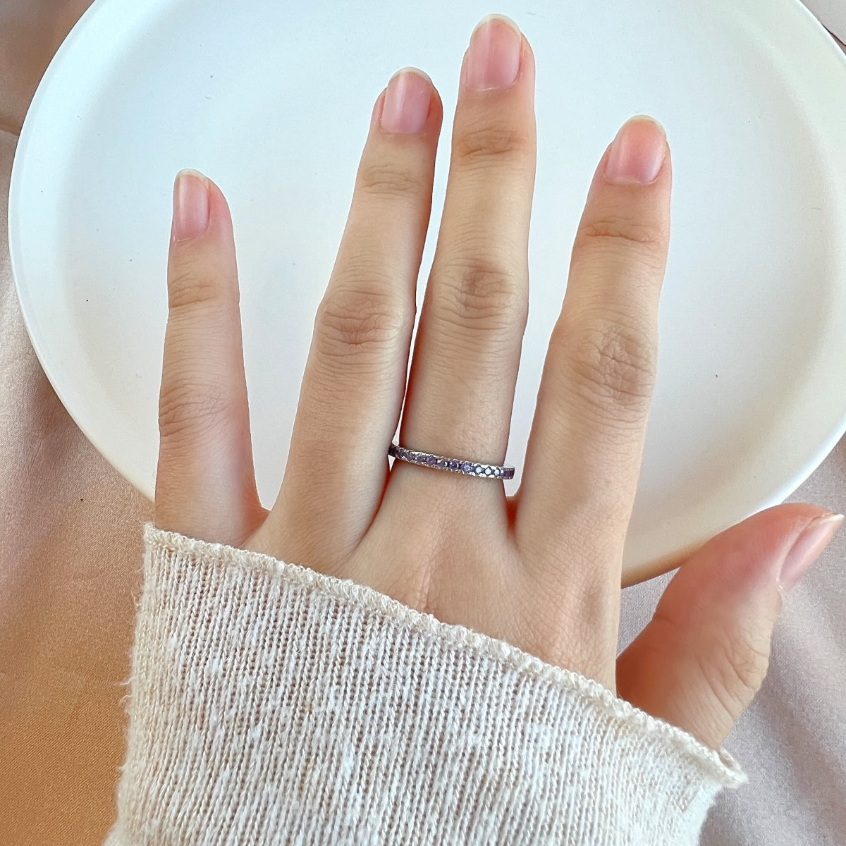 [Amore]Delicate Sparkling Round Cut Daily Ring
