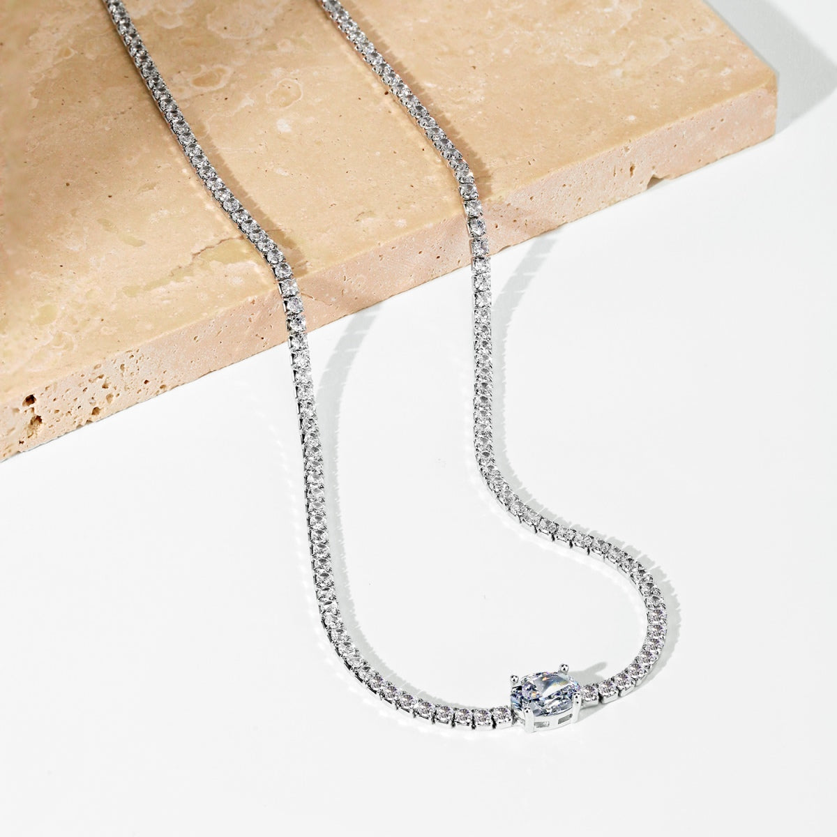 [Amore]1.0 Carat Shining Oval Cut Necklace