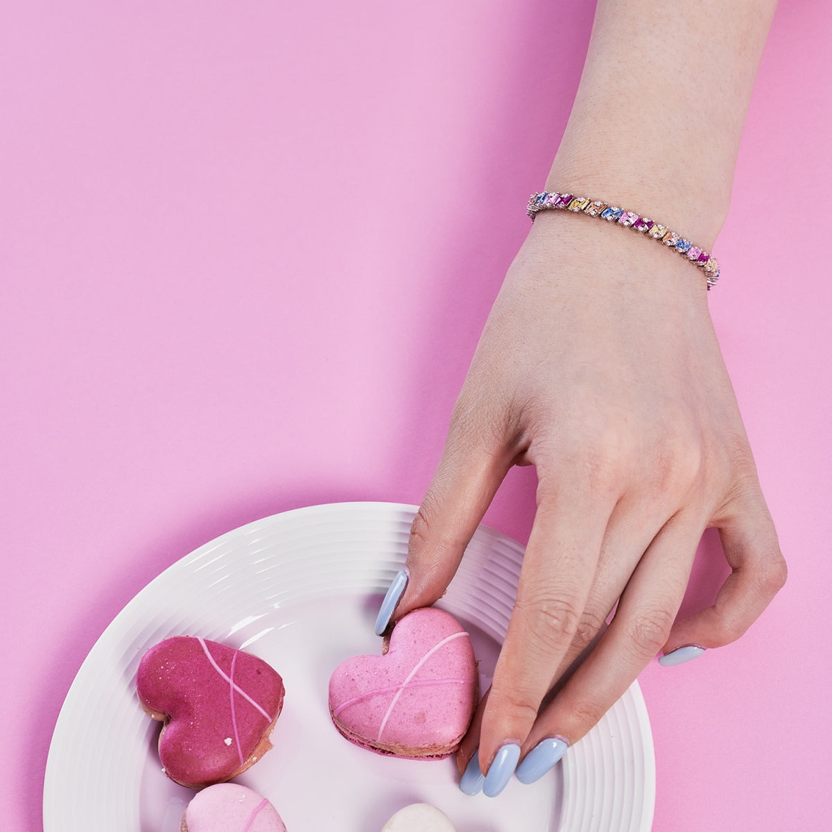 [Amore]Ornate Sparkling Multi Cut Party Bracelet