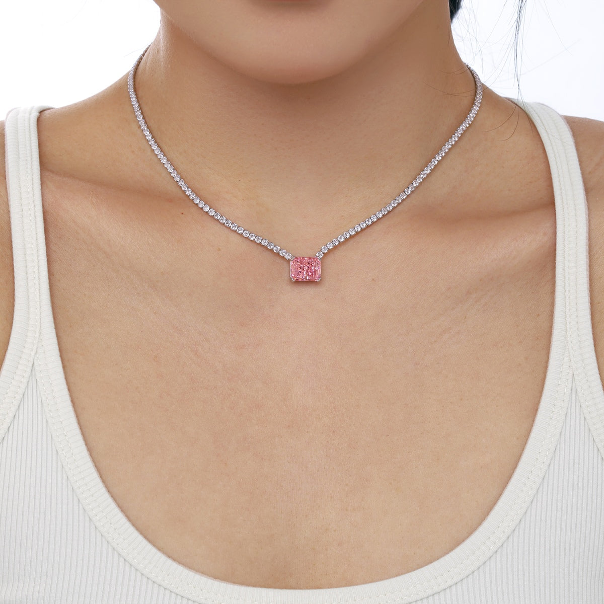 [Amore]4.0 Carat Elegant Radiant Cut Necklace