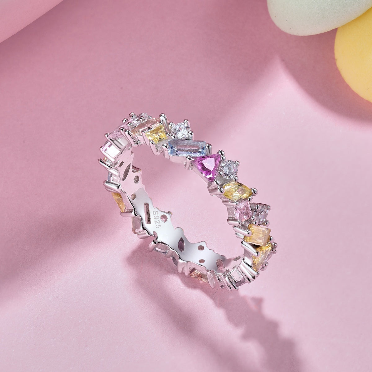 [Amore]Dazzling Polychromatic Multi cut Daily Ring