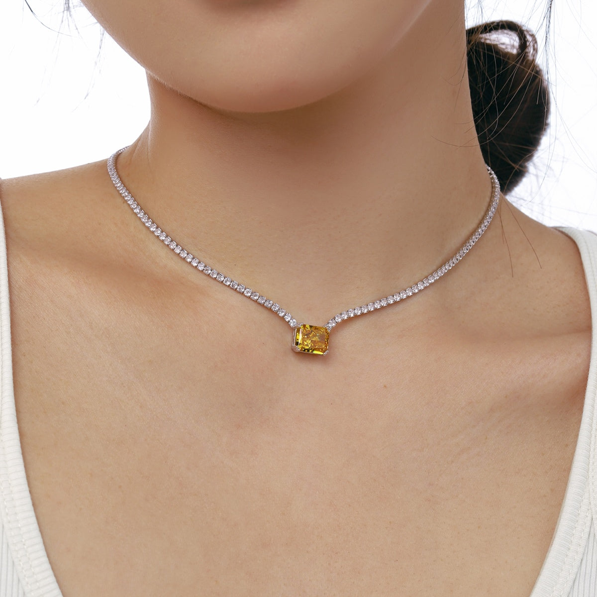 [Amore]4.0 Carat Elegant Radiant Cut Necklace
