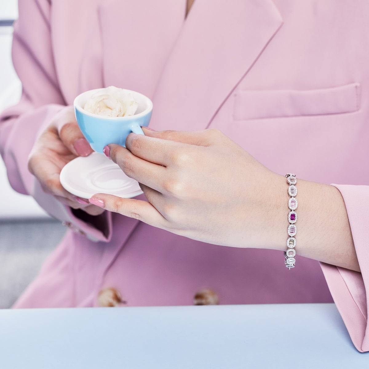 [Amore]Exquisite Ornate Emerald Cut Daily Bracelet