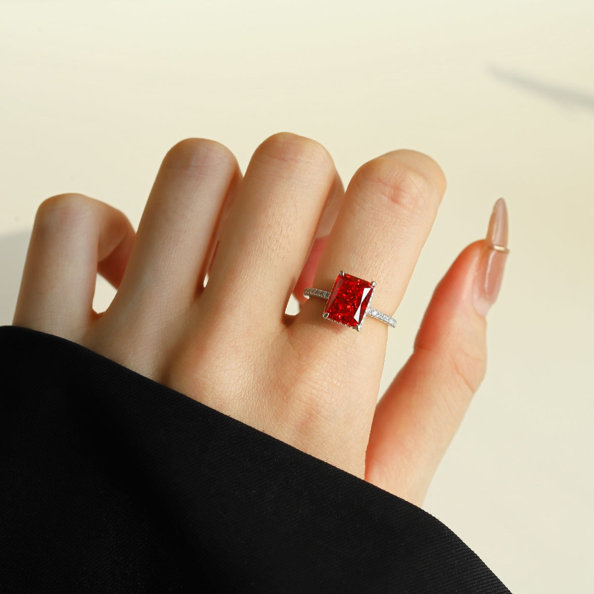 [Amore]4.0 Carat Luxurious Engagement Ring