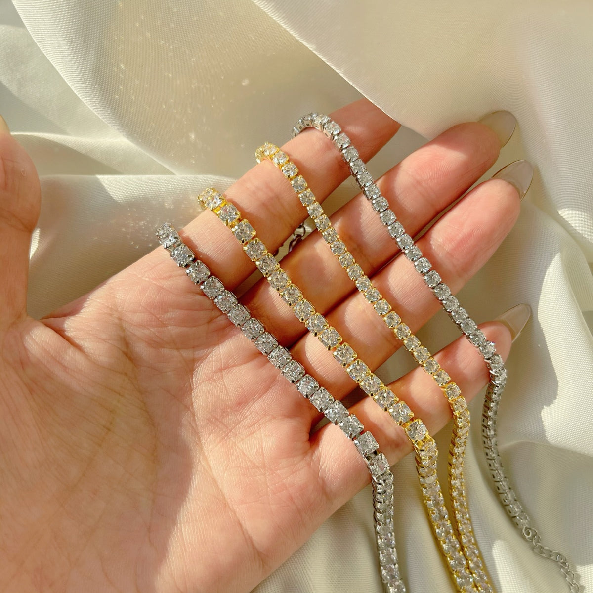 [Amore]Sparkling Radiant Princess Cut Tennis Bracelet