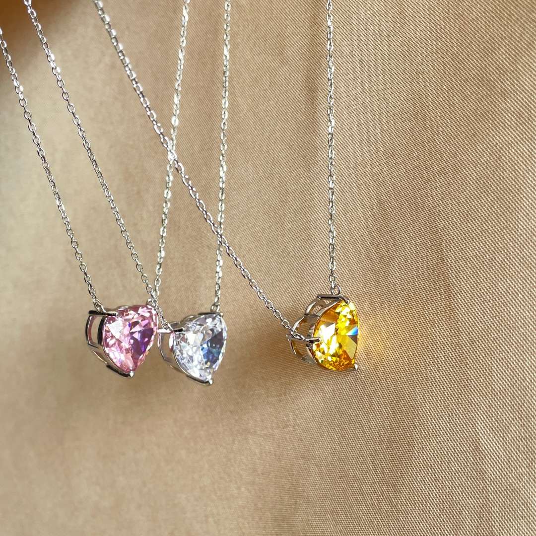 [Amore]6.0 carat Radiant Heart Shape Necklace