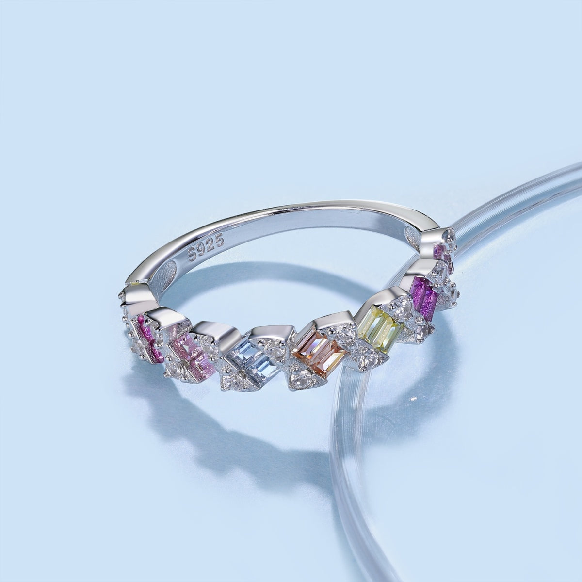 [Amore]Delicate Vibrant Emerald Cut Daily Ring