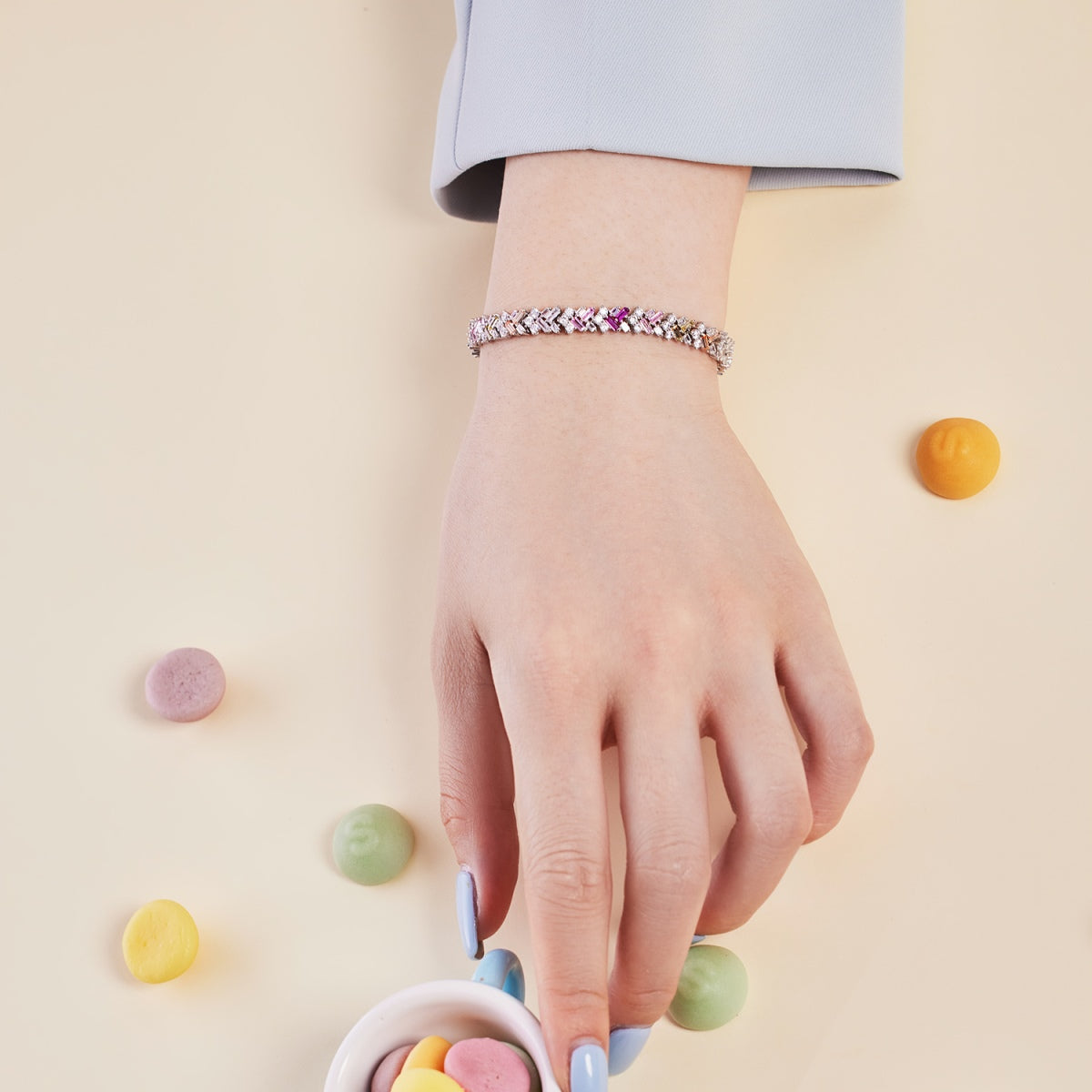 [Amore]Dazzling Unique Multi Shape Daily Bracelet