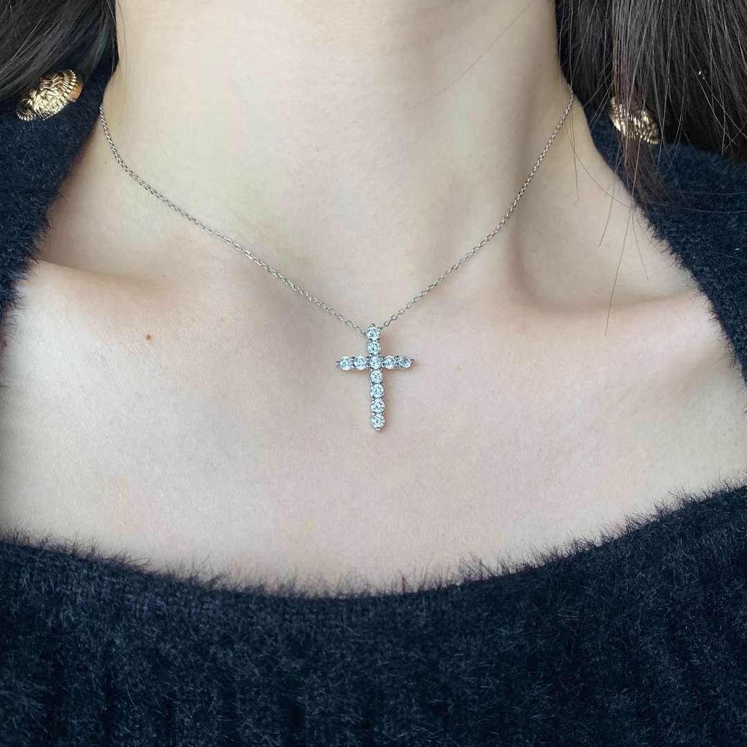 [Amore]Unique Cross Shape Necklace