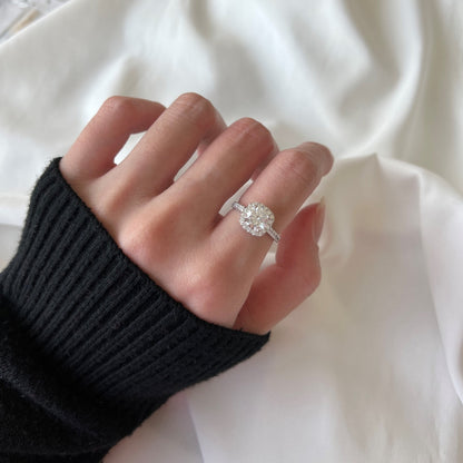 [Amore]Dazzling Resplendent Round Cut Wedding Ring