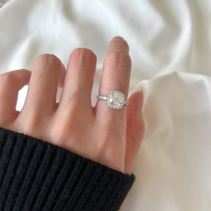 [Amore]Dazzling Resplendent Round Cut Wedding Ring