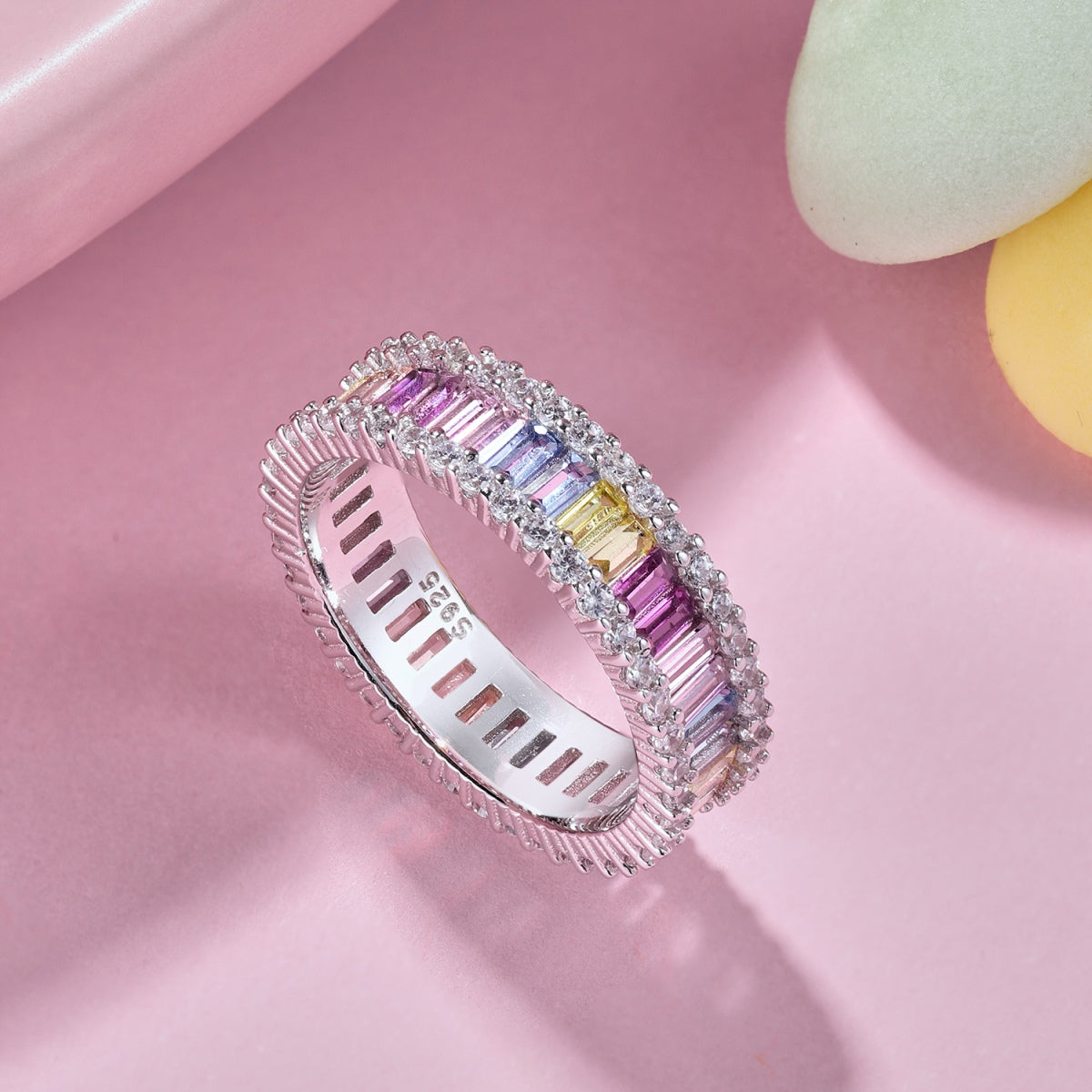 [Amore]Dainty Kaleidoscopic Emerald Cut Daily Ring
