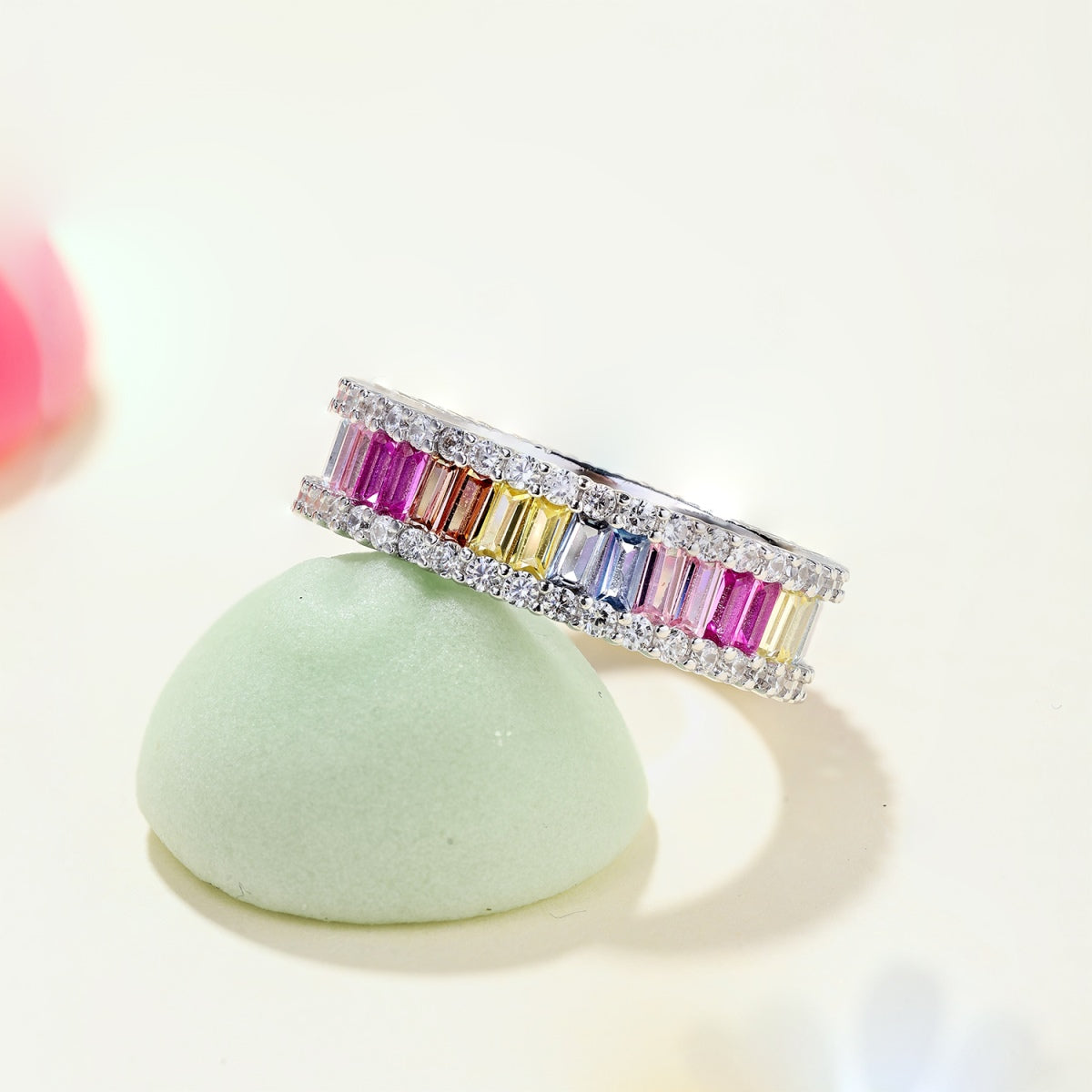 [Amore]Dainty Kaleidoscopic Emerald Cut Daily Ring