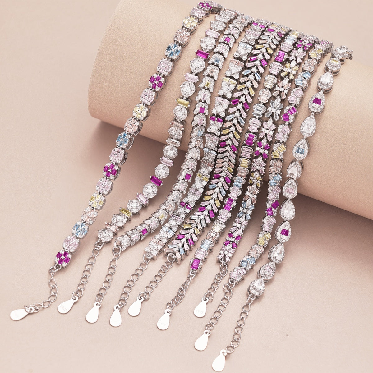 [Amore]Unique Colorful Flower Shape Daily Bracelet
