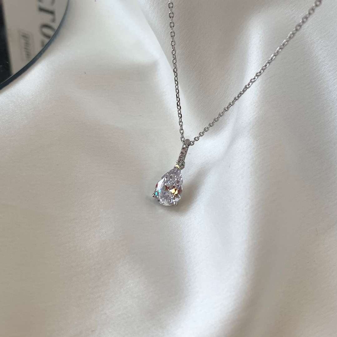 [Amore]Delicate Water Drop Shape Fashion Necklace