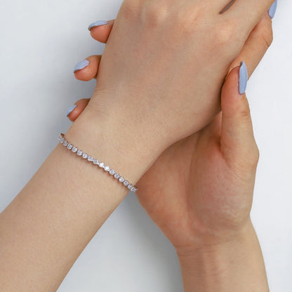 [Amore]Ornate  Sparkling Round Cut Daily Bracelet