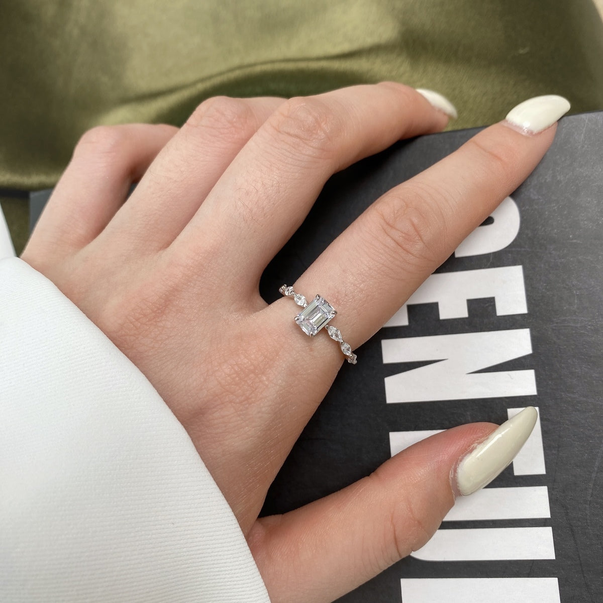 [Amore]1.0 Carat Dainty Resplendent Radiant Cut Daily Ring