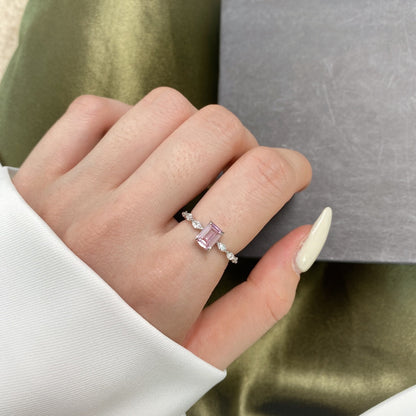 [Amore]1.0 Carat Dainty Resplendent Radiant Cut Daily Ring