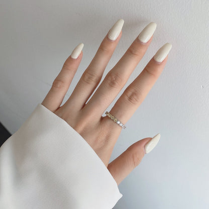 [Amore]Sparkling Round Cut Tennis Ring